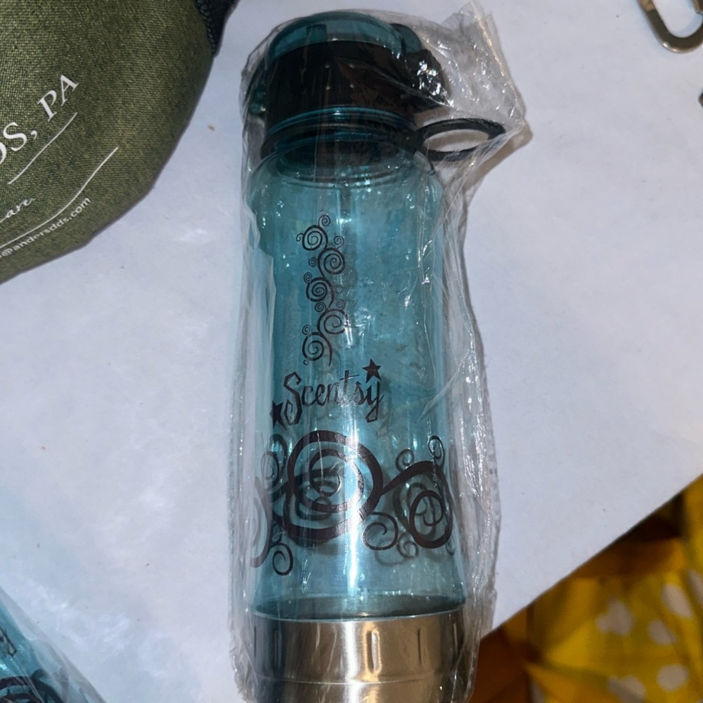 Scentsy Green Water Bottle